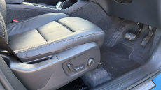 Volvo XC40 2.0 B3P Ultra Dark 5dr Auto Petrol Estate